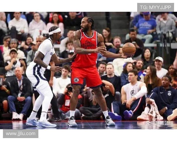 快船险胜魔术迎一喜三忧泰伦卢用人争议再起引发热议声浪不断升温 快船险胜魔术迎一喜三忧泰伦卢用人争议再起引发热议声浪不断升温