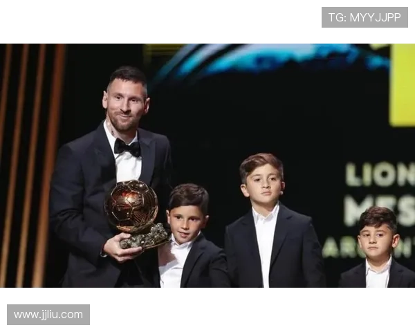 金球奖成全场焦点 每一举动都成为热搜热点引发广泛关注